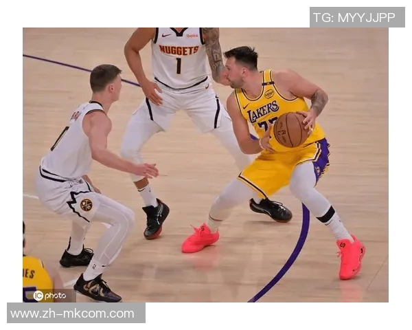 湖人对掘金比赛结果揭晓球迷热议精彩瞬间与关键时刻