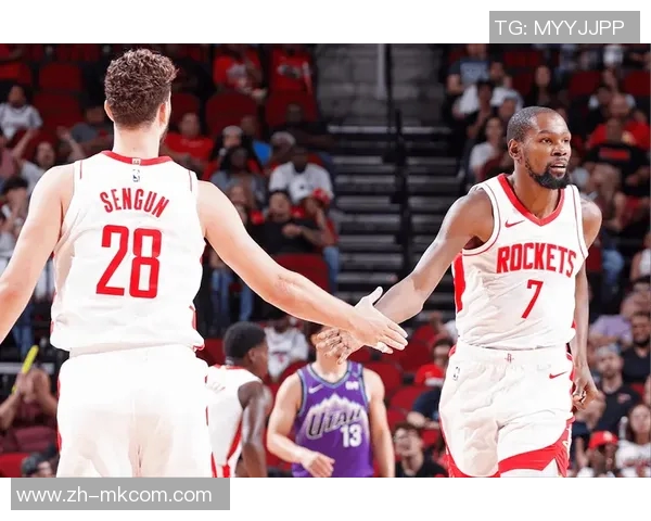 2007年NBA季后赛火箭与爵士第七场激战回顾与精彩瞬间分析